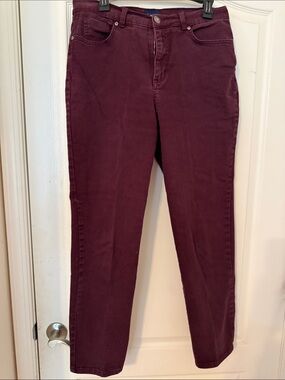 Women’s Burgundy Stretch Straight Jeans